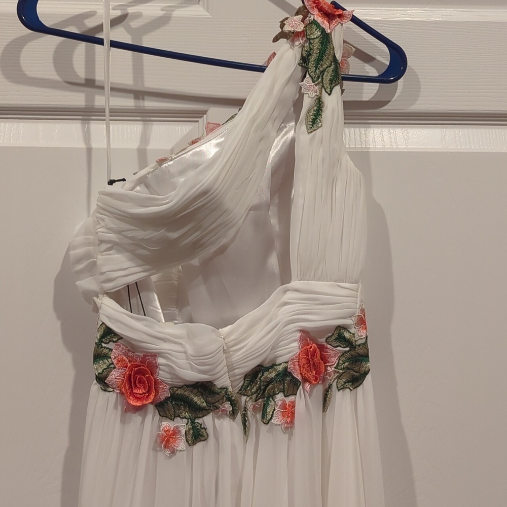 Mac Duggal white pageant wedding gown dress with train and floral embroi… - Picture 6 of 7